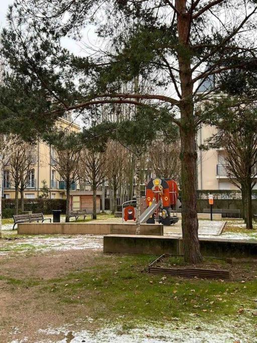 Appartement Familial 8 Personnes Proche De Disney Et Paris شيسي المظهر الخارجي الصورة